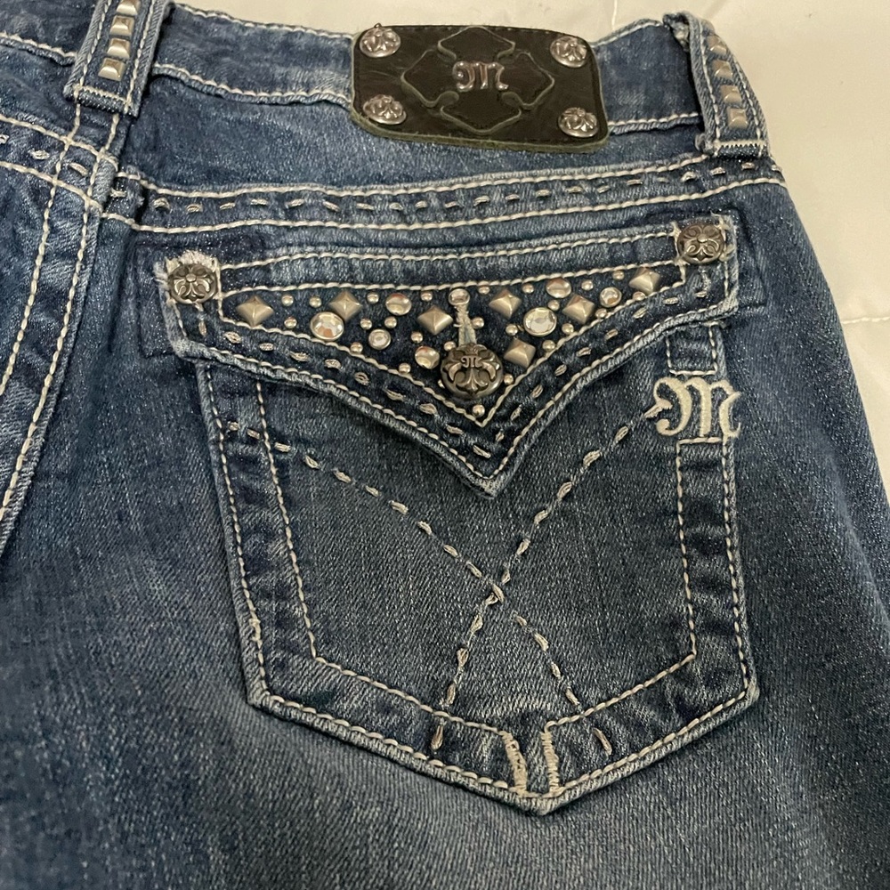 EUC miss me embellished pocket bootcut jeans 30x34